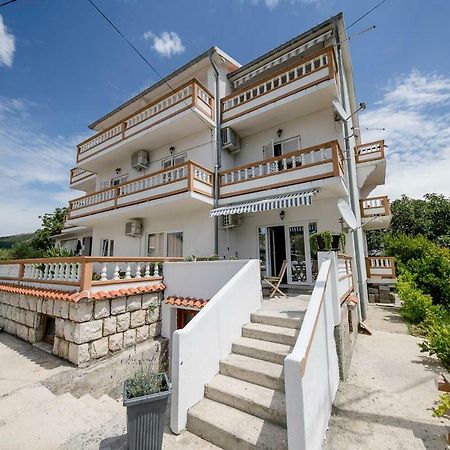 Apartman Jasmina Banjol Exterior foto