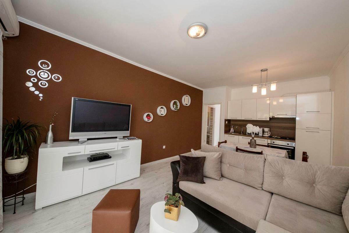 Apartman Jasmina Banjol Exterior foto